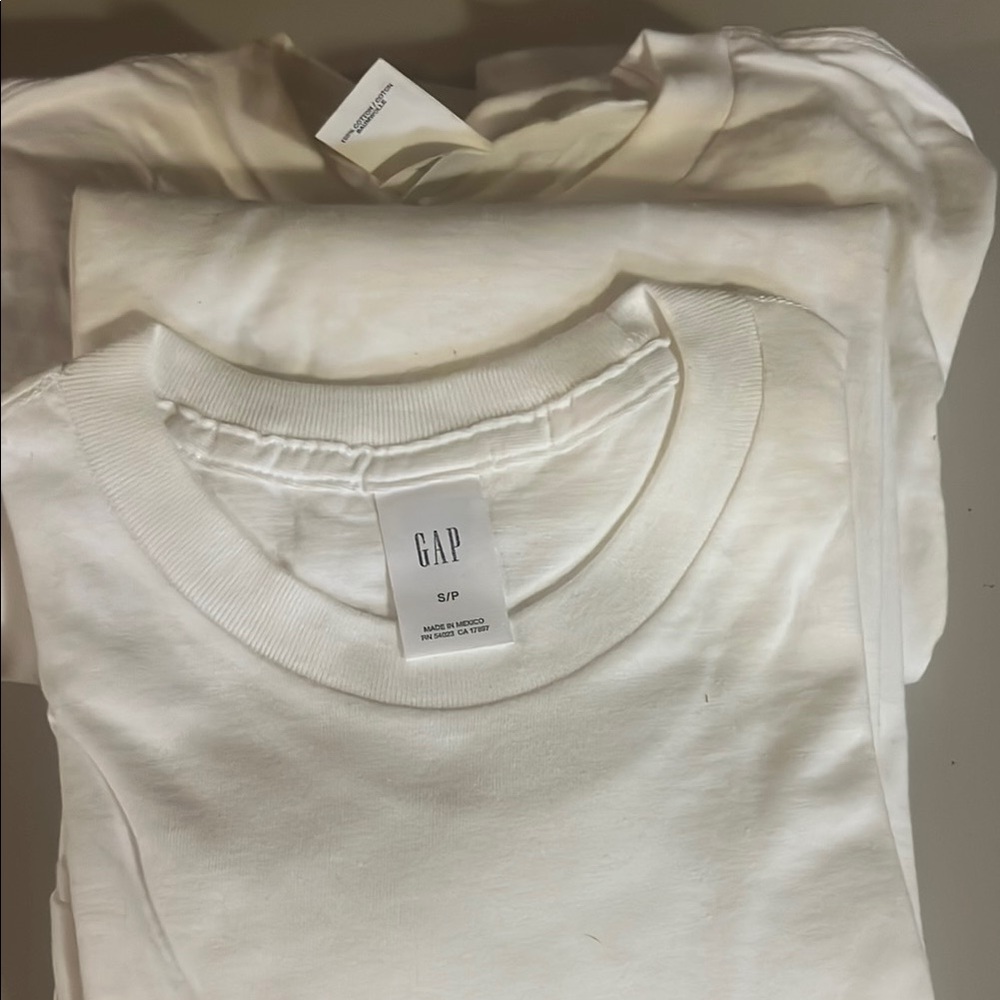 GAP White Short Sleeve Tee Classic Cotton Crew Neck
